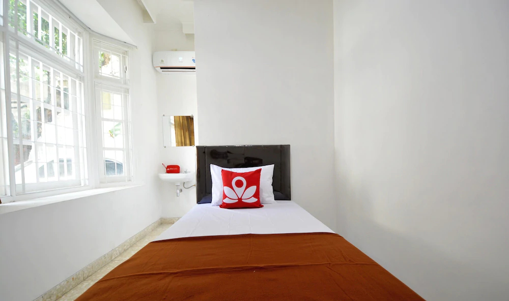 ZEN Rooms Kemang G17