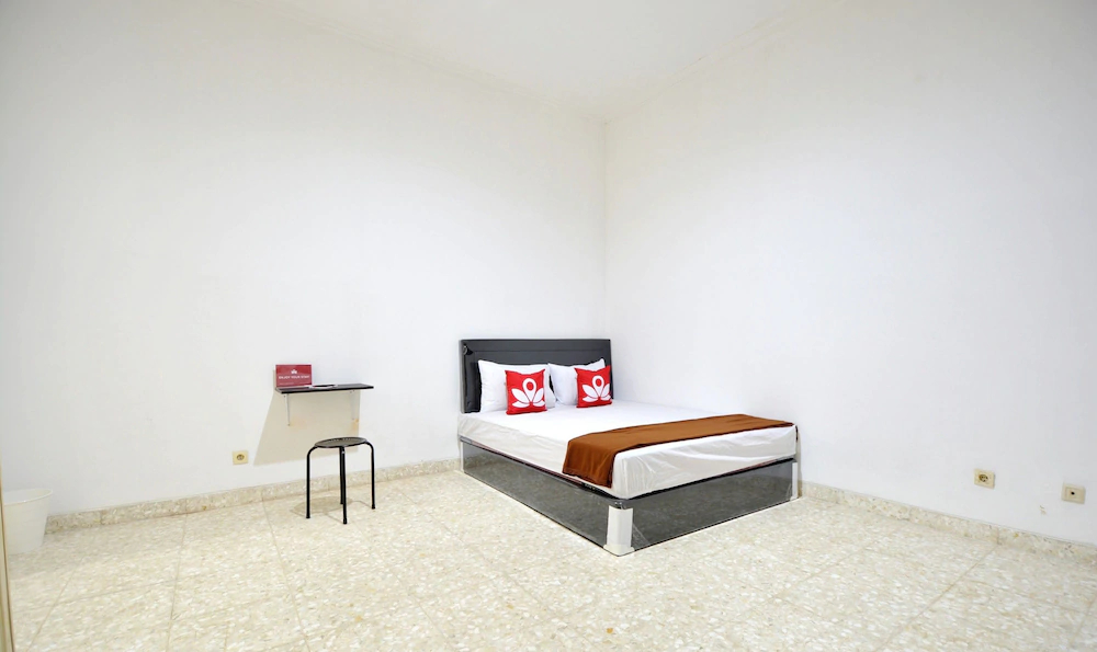 ZEN Rooms Kemang G17