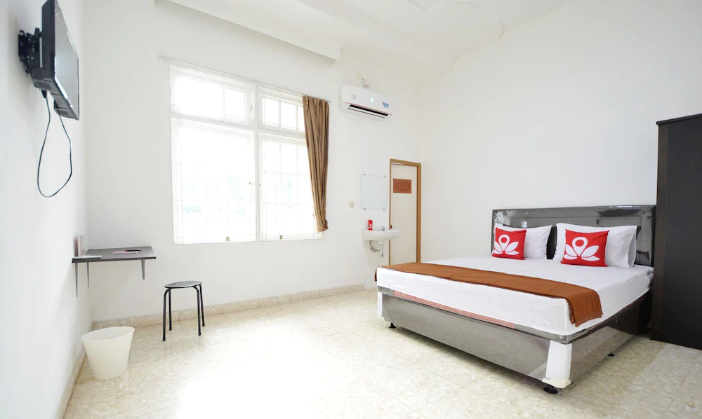 ZEN Rooms Kemang G17