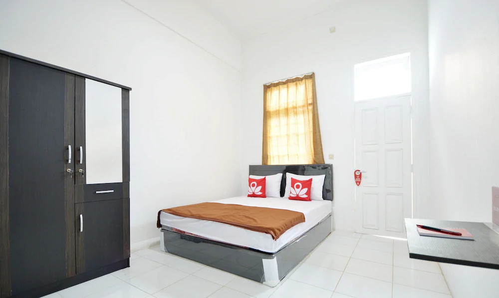 ZEN Rooms Kemang G17
