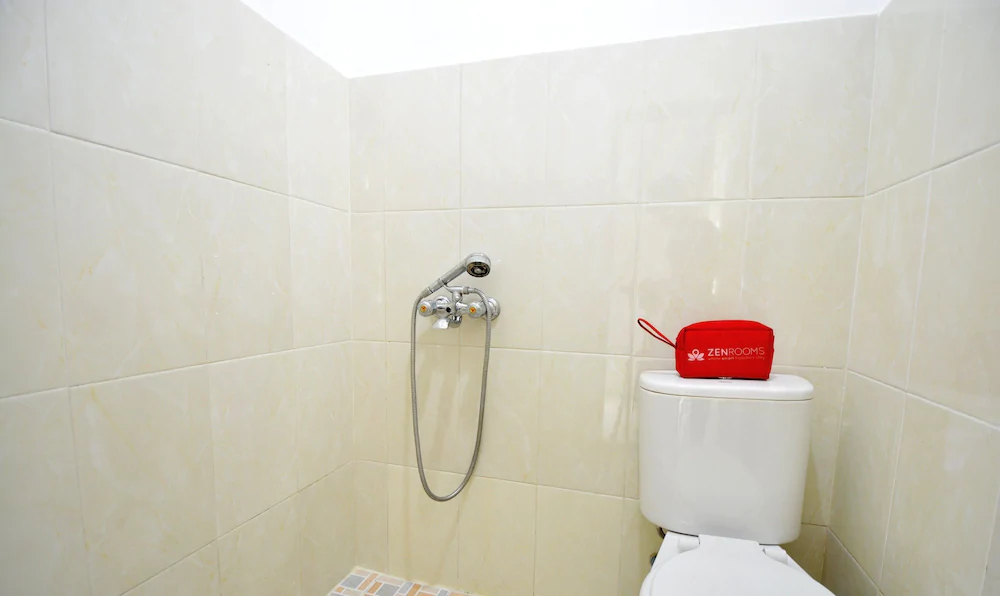 ZEN Rooms Kemang G17
