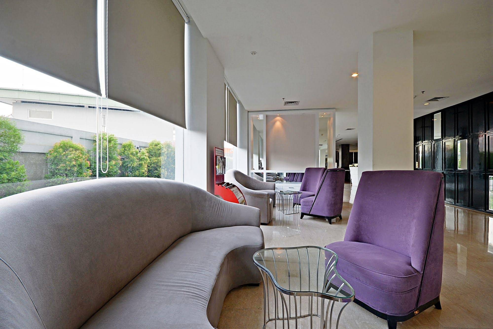 ZEN Rooms Mampang Tendean