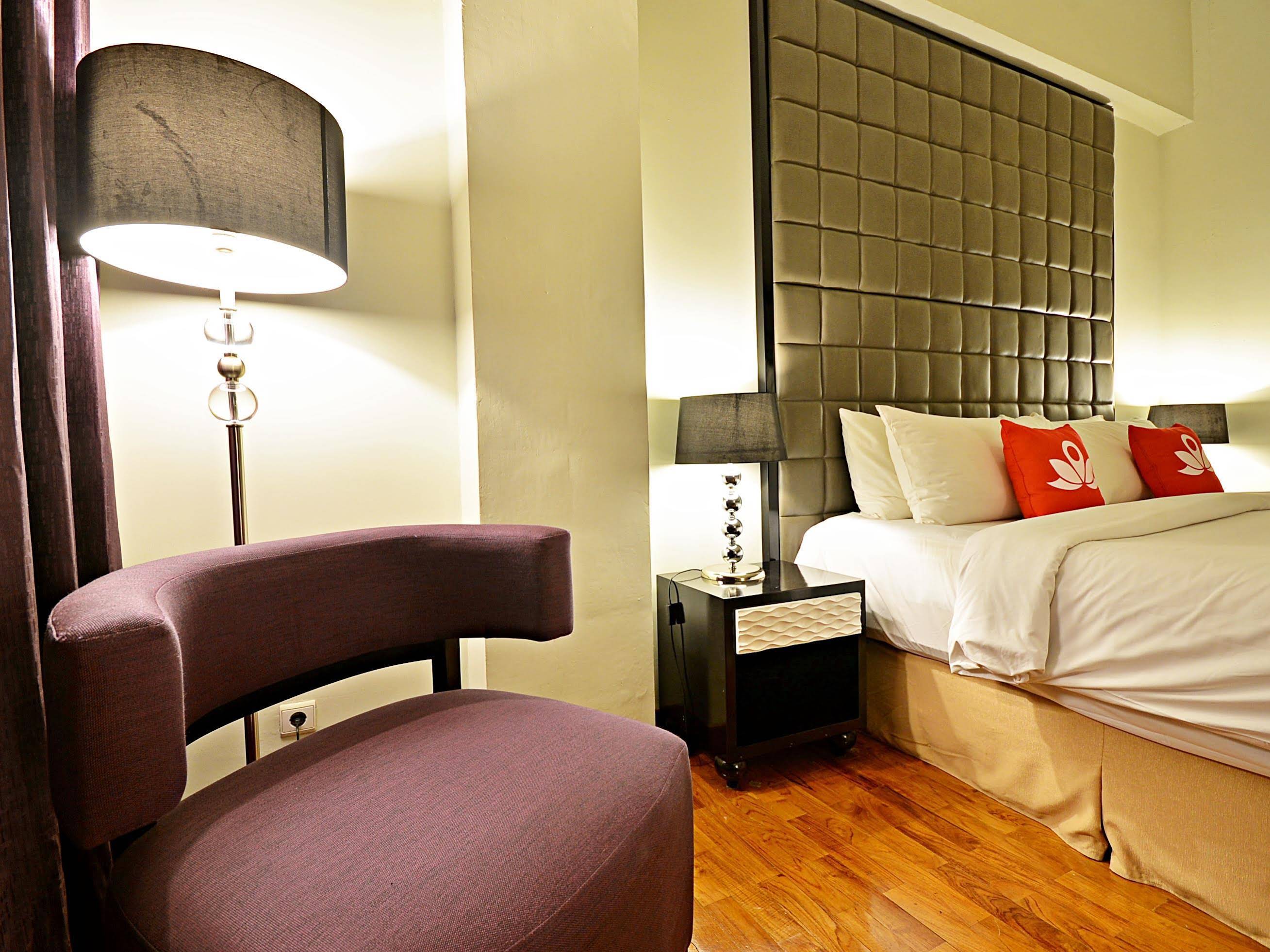 ZEN Rooms Mampang Tendean