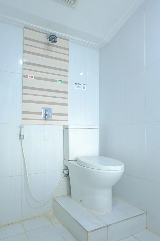 Green Hill Hotel And Convention Center by OYO Rooms