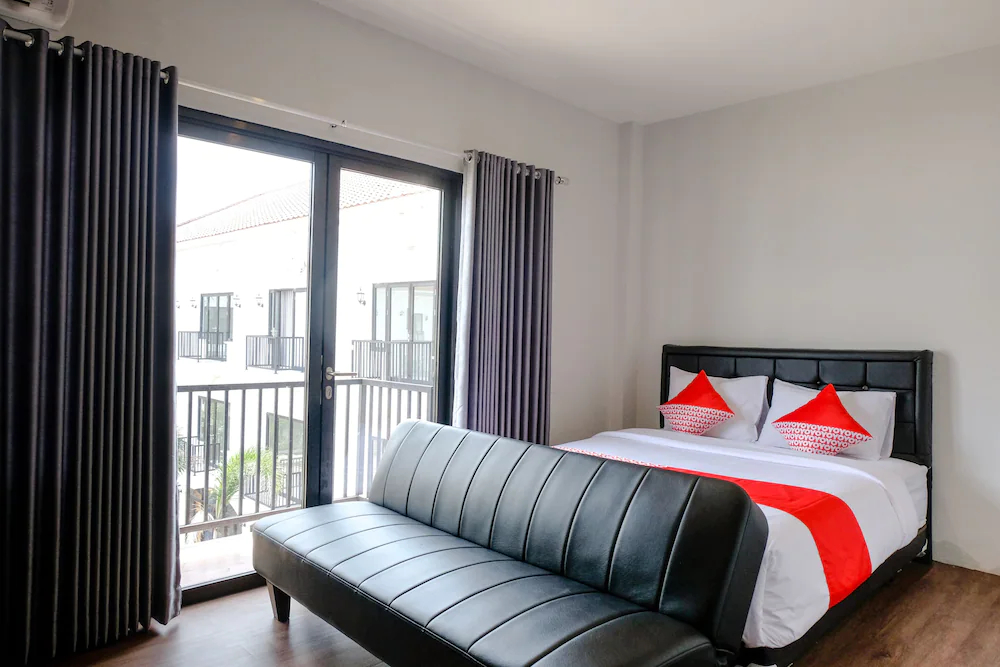 Jember Town Square Residence by OYO Rooms