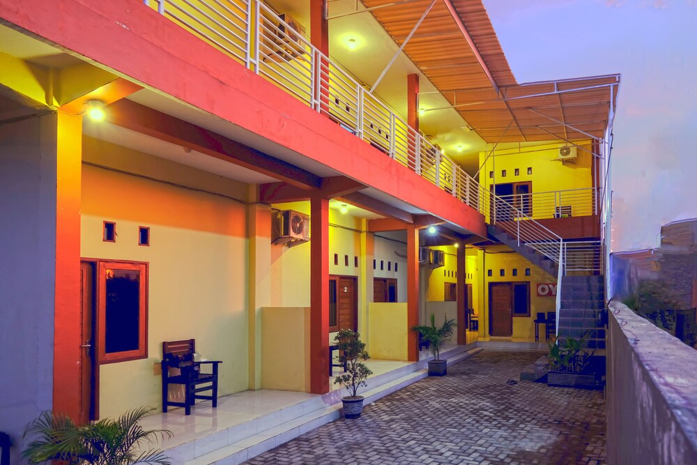 Hening Homestay by OYO Rooms