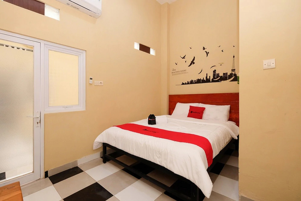 Mie Lombok by RedDoorz