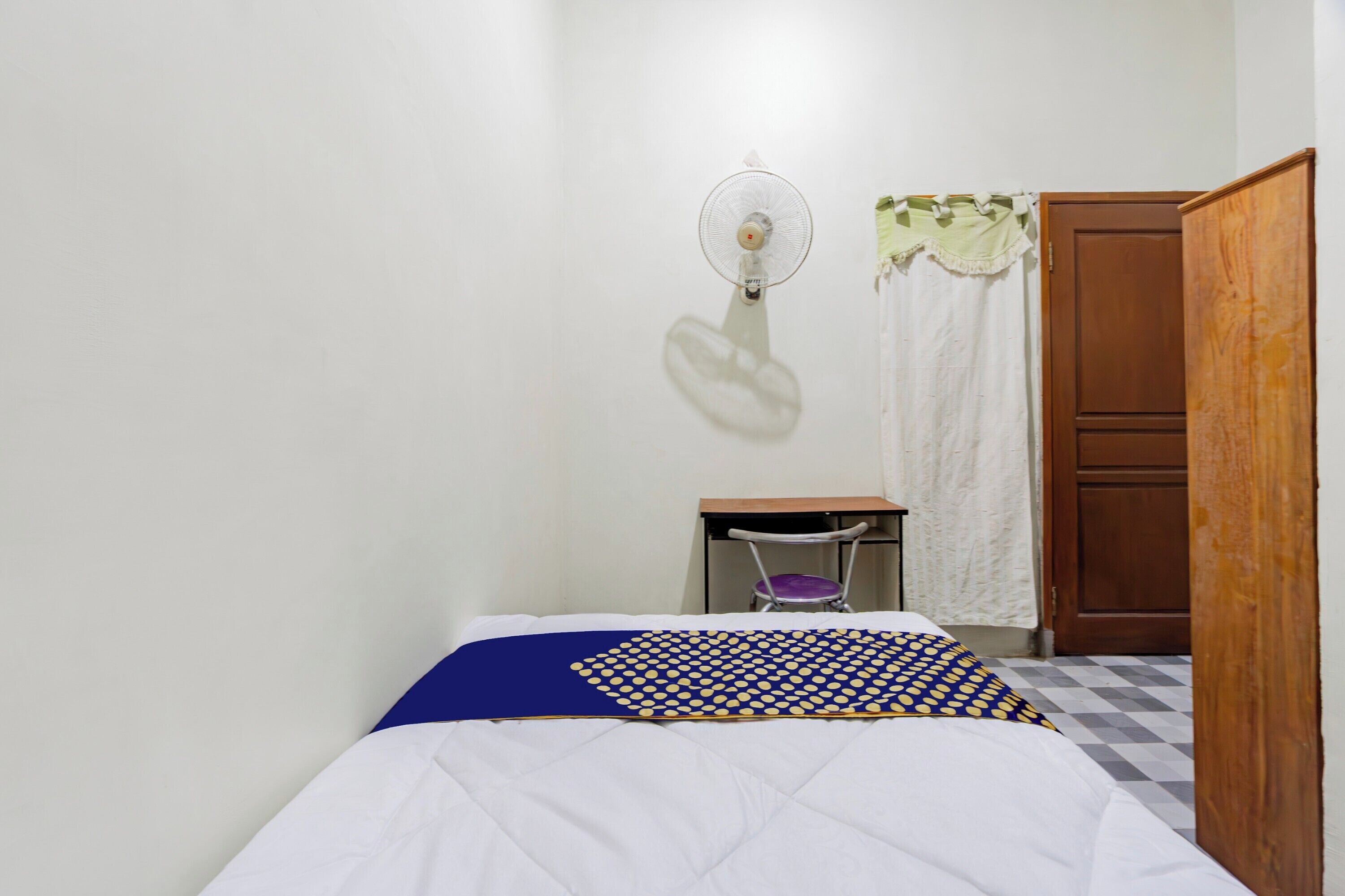 Spot On 93967 Hasna Guest House Syariah