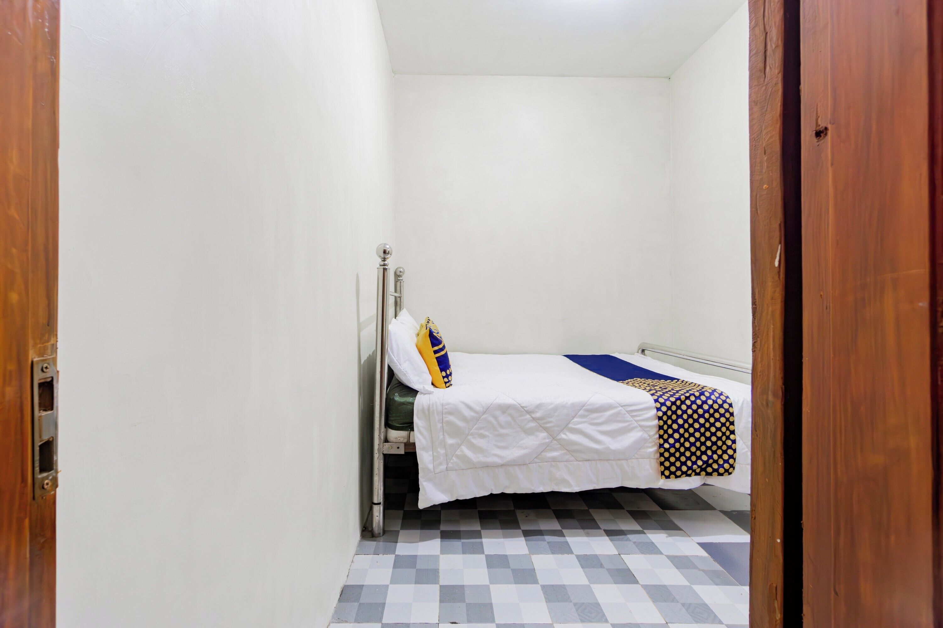 Spot On 93967 Hasna Guest House Syariah