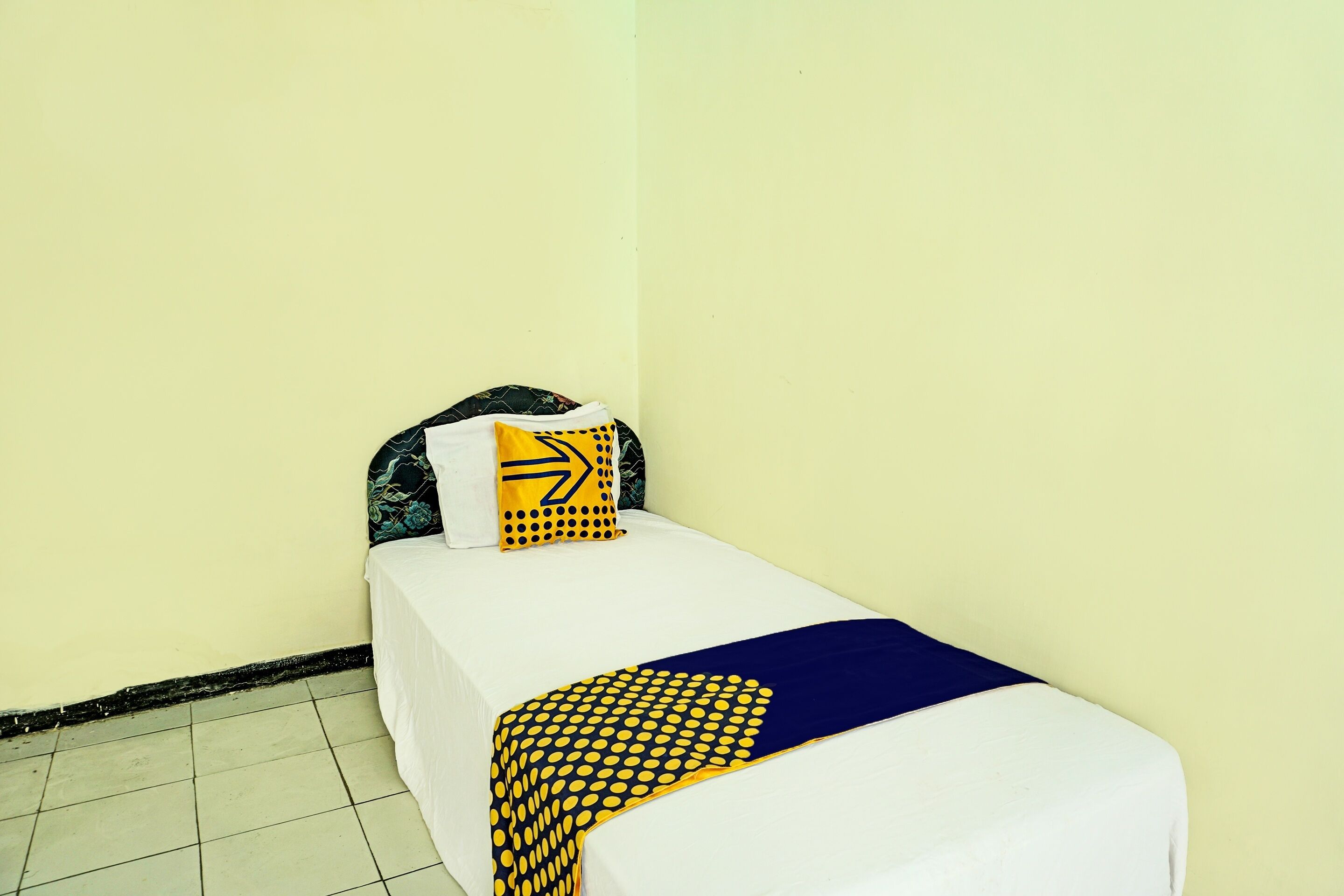 SPOT ON Dhaha Penginapan House Syariah