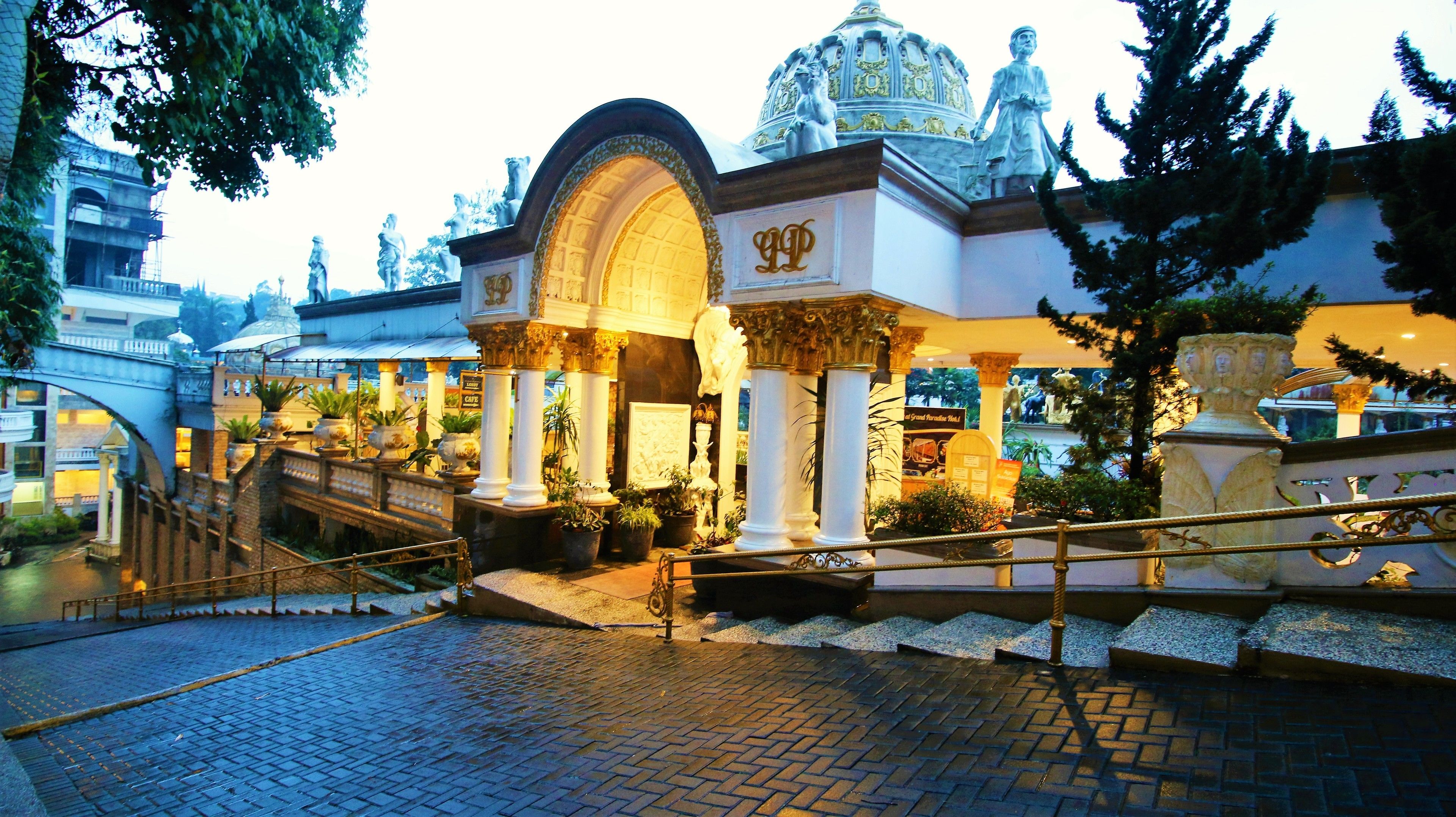 Hotel Grand Paradise by ZEN Rooms