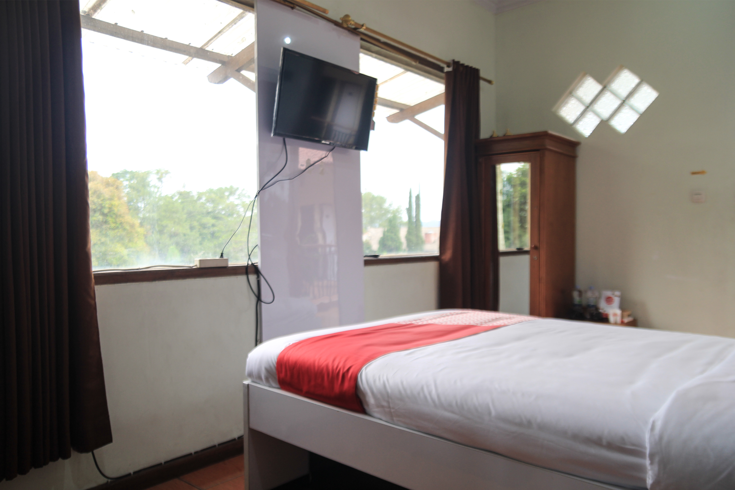 Hotel Hikmat Indah By OYO Rooms