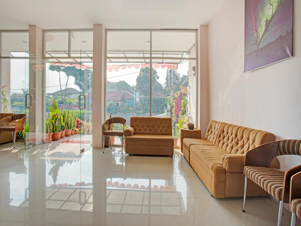 The Aurora Inn Lembang by OYO