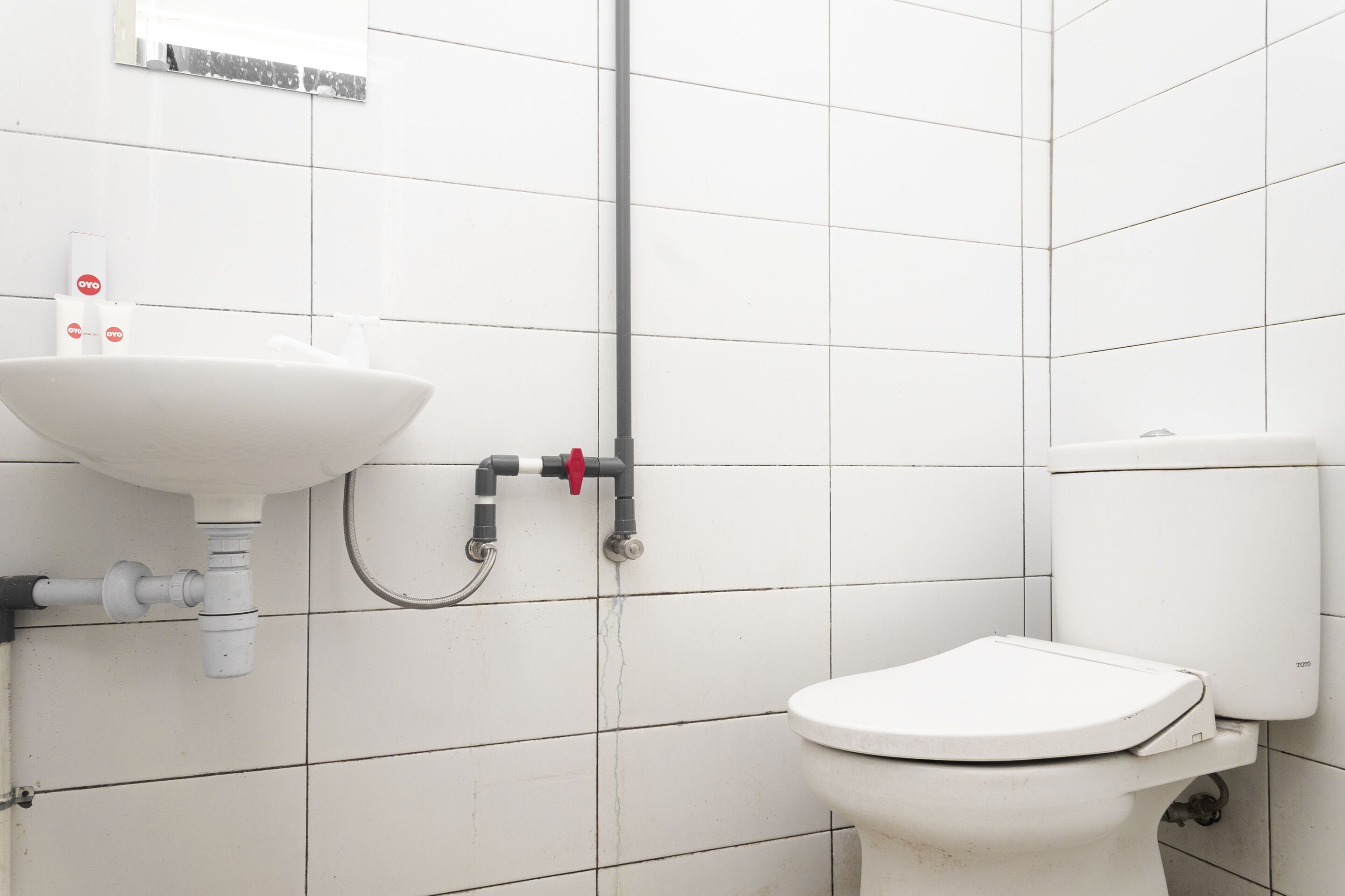 Wisma Family Raya by OYO Rooms