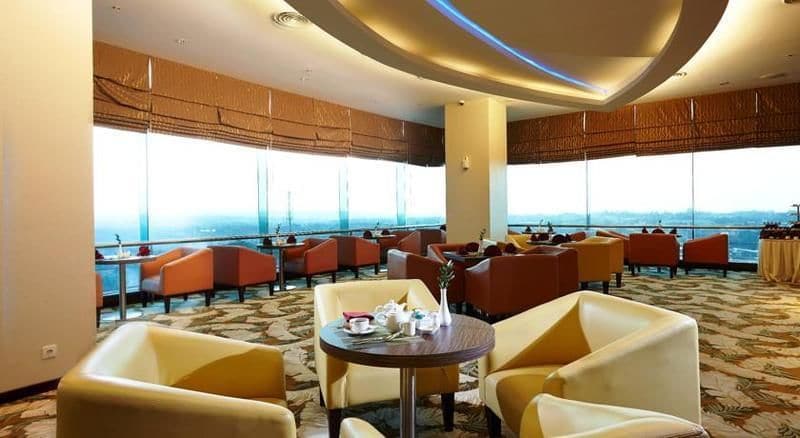 Grand Artos Aerowisata Hotel & Convention