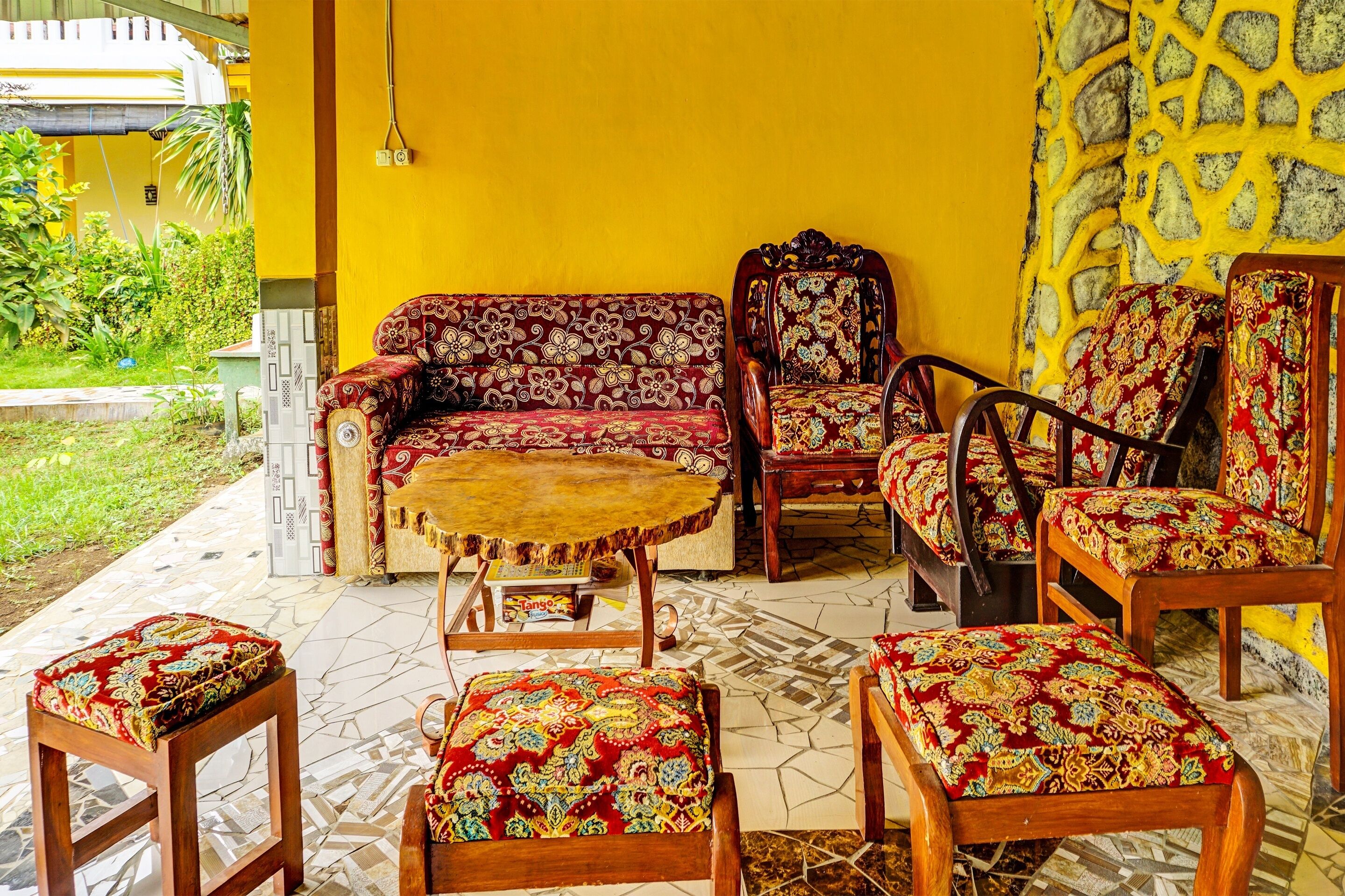 Ampiran Bromo Syariah by OYO