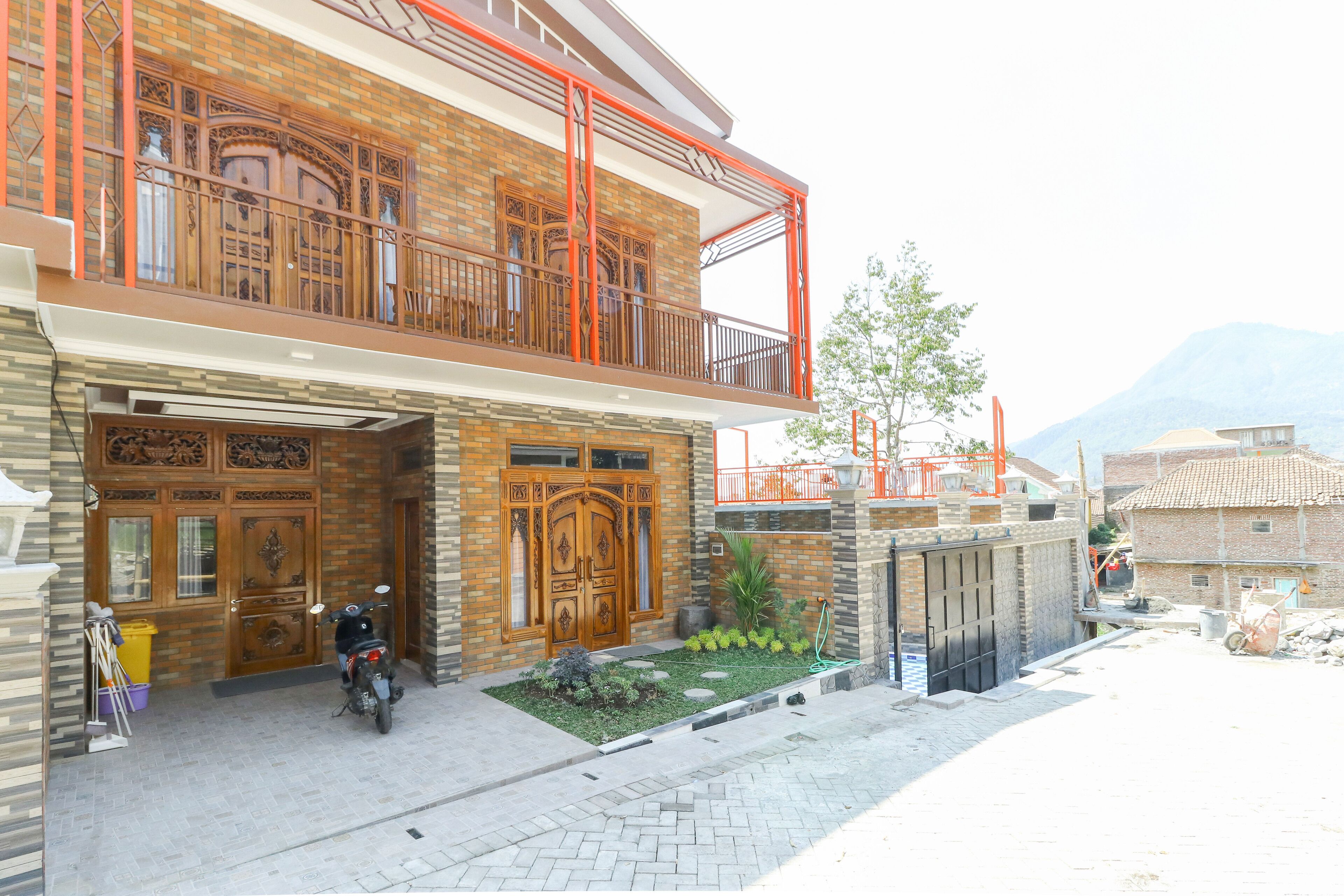 Batu Villa & Residence By Pinky