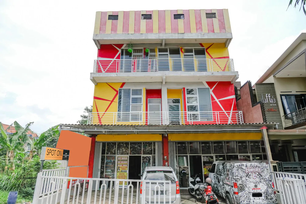 Bukit Cemara Tidar Family by OYO Rooms