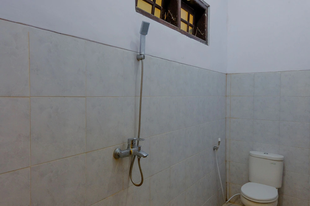 Ciliwung Family Residence by OYO Rooms