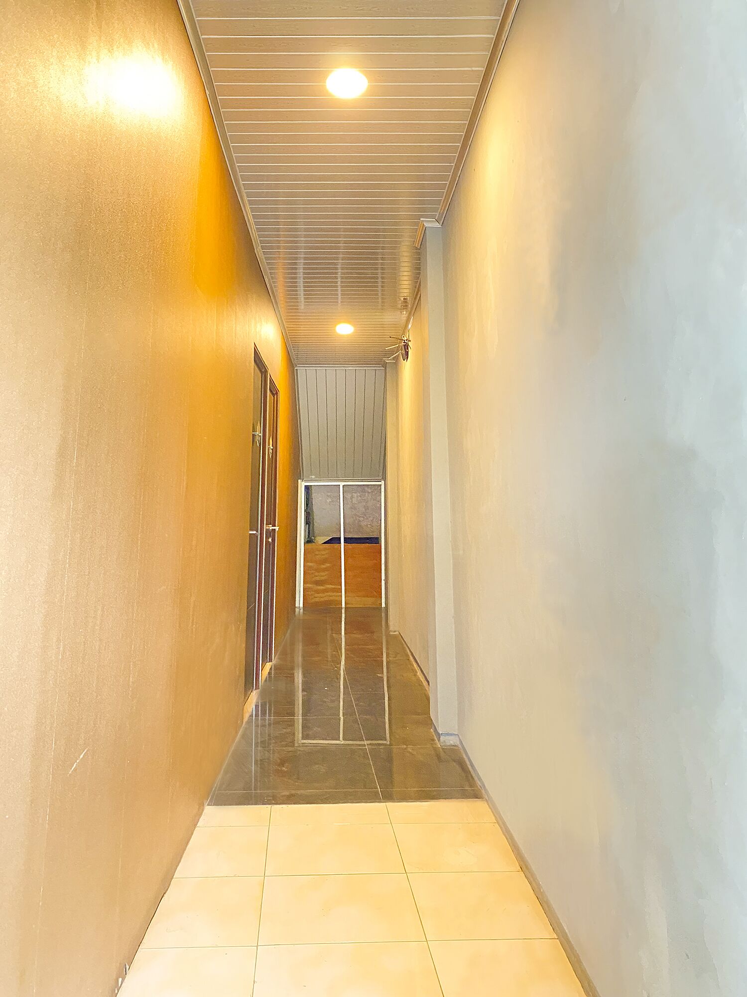Djuragan Kamar Suhat