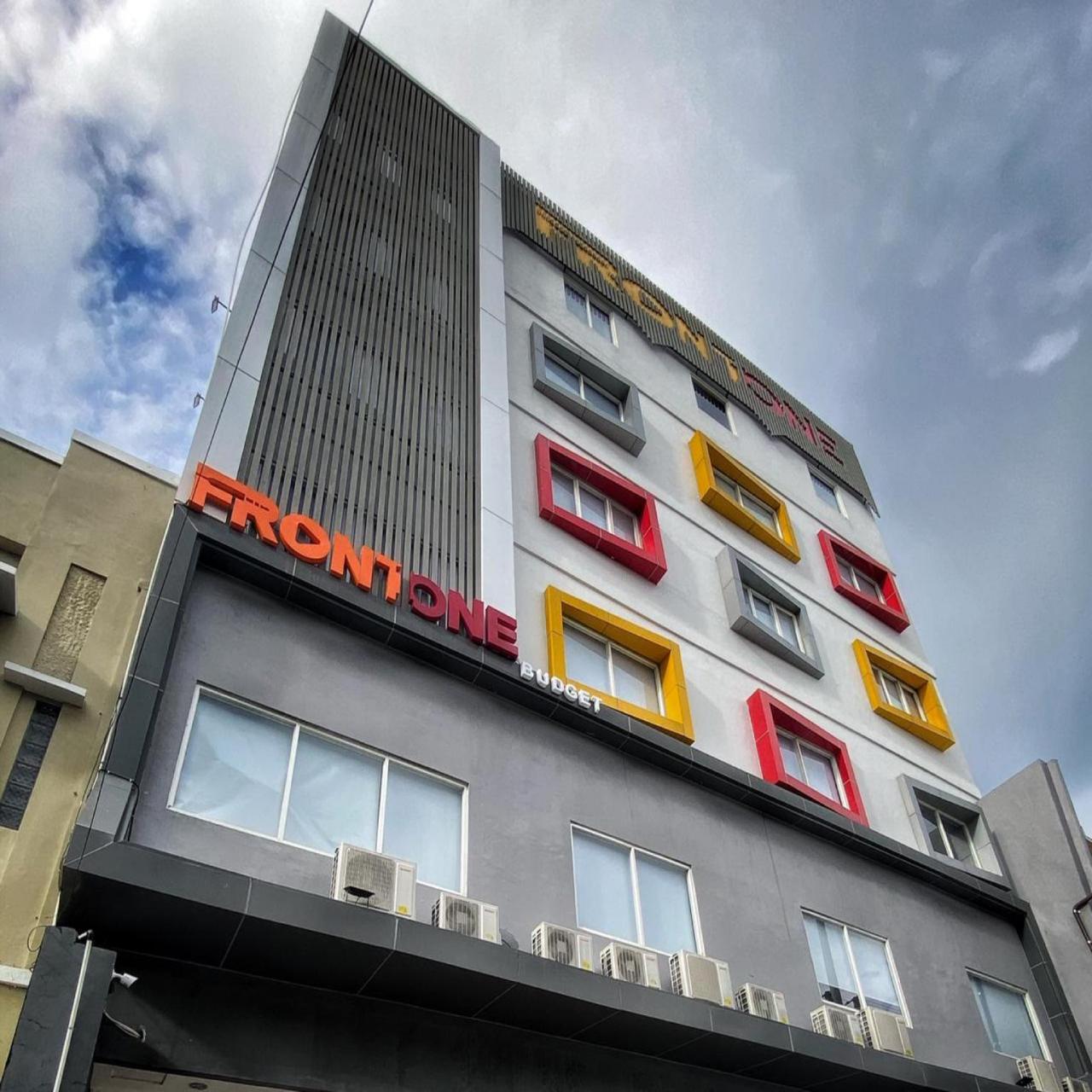 Front One Budget Malang