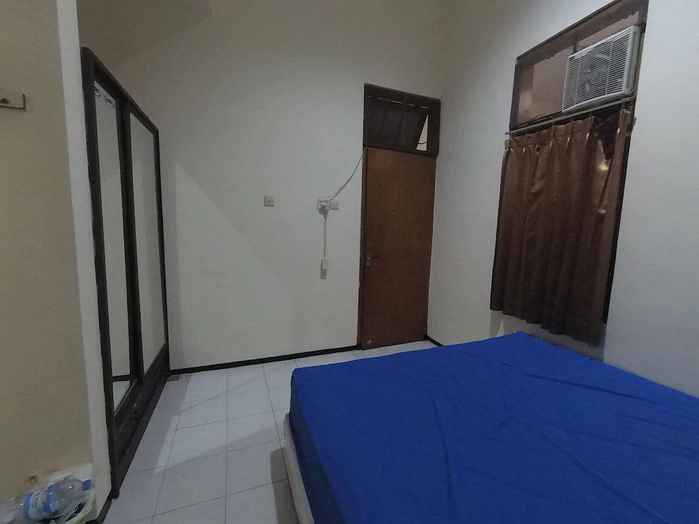 Green House by OYO Rooms