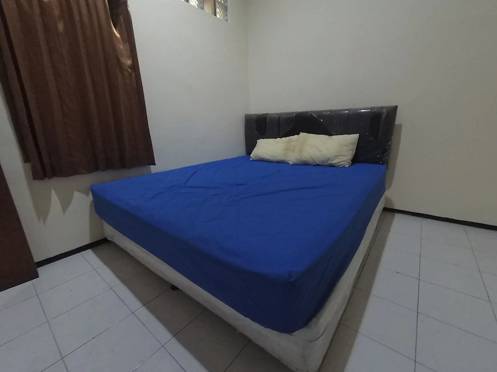 Green House by OYO Rooms