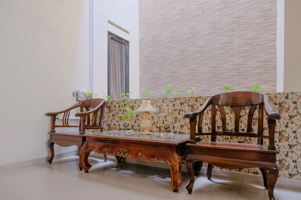 Griya Putri Syariah by OYO Rooms