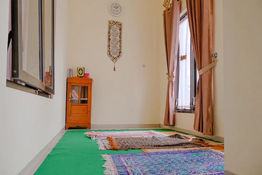 Griya Putri Syariah by OYO Rooms