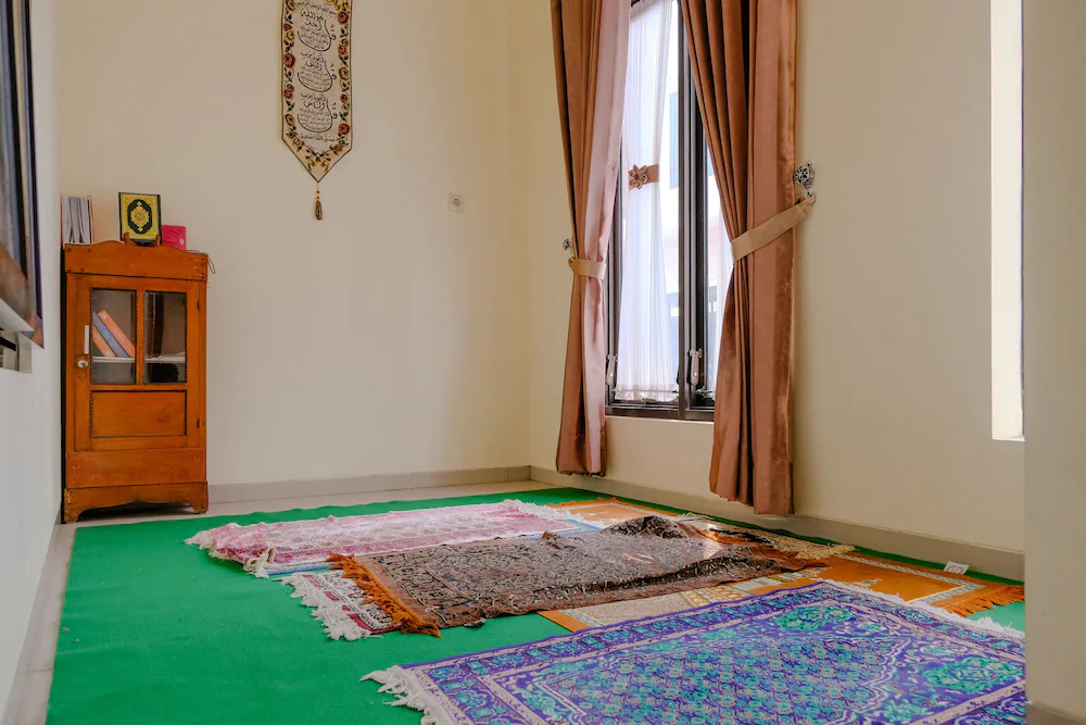 Griya Putri Syariah by OYO Rooms