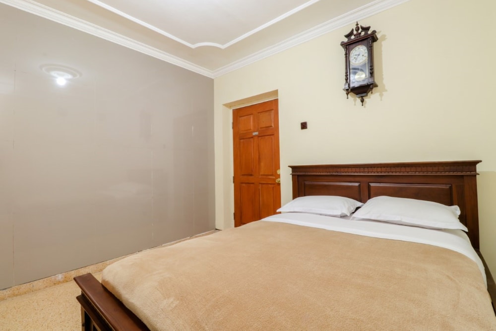 HOG Batu Guest House Syariah