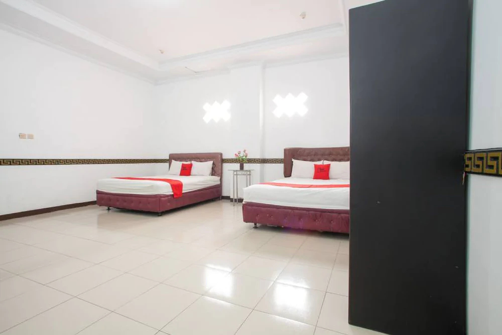 Hotel Santana Syariah by RedDoorz