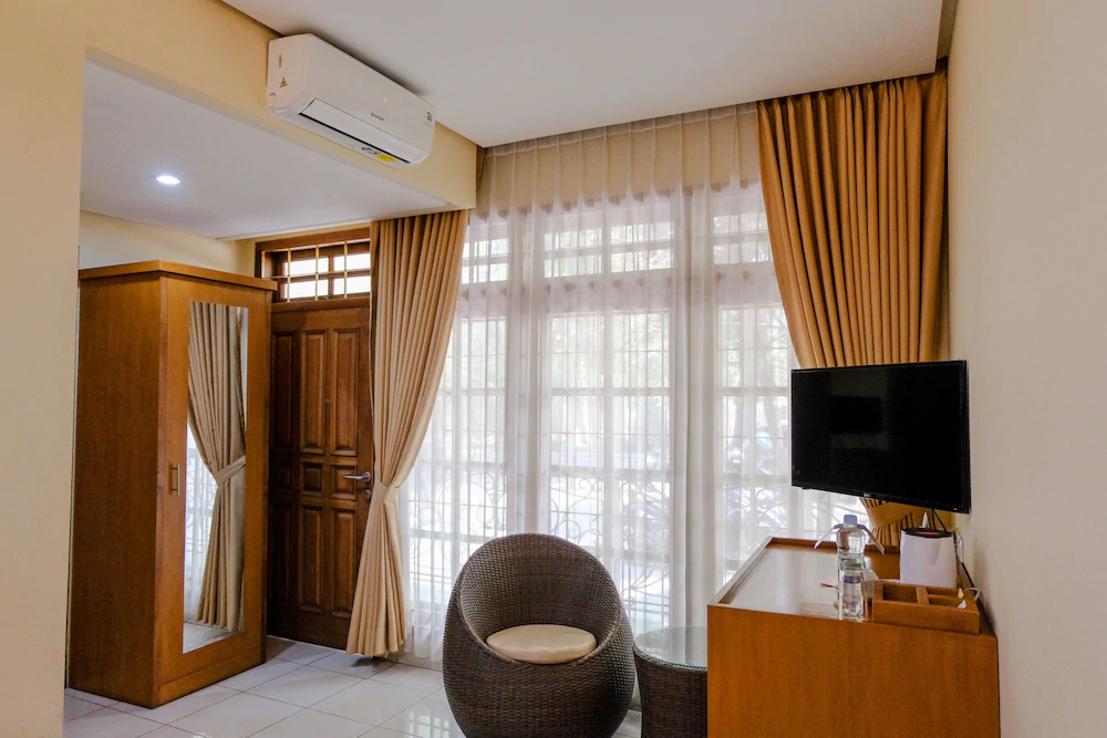 Jakarta 32 Family Homestay by OYO Rooms