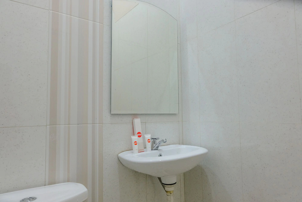 Javas Guest House by OYO Rooms