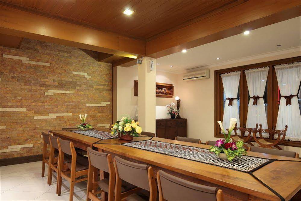 Kertanegara Premium Guest House