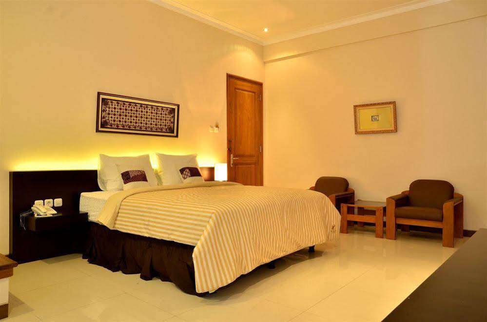 Kertanegara Premium Guest House
