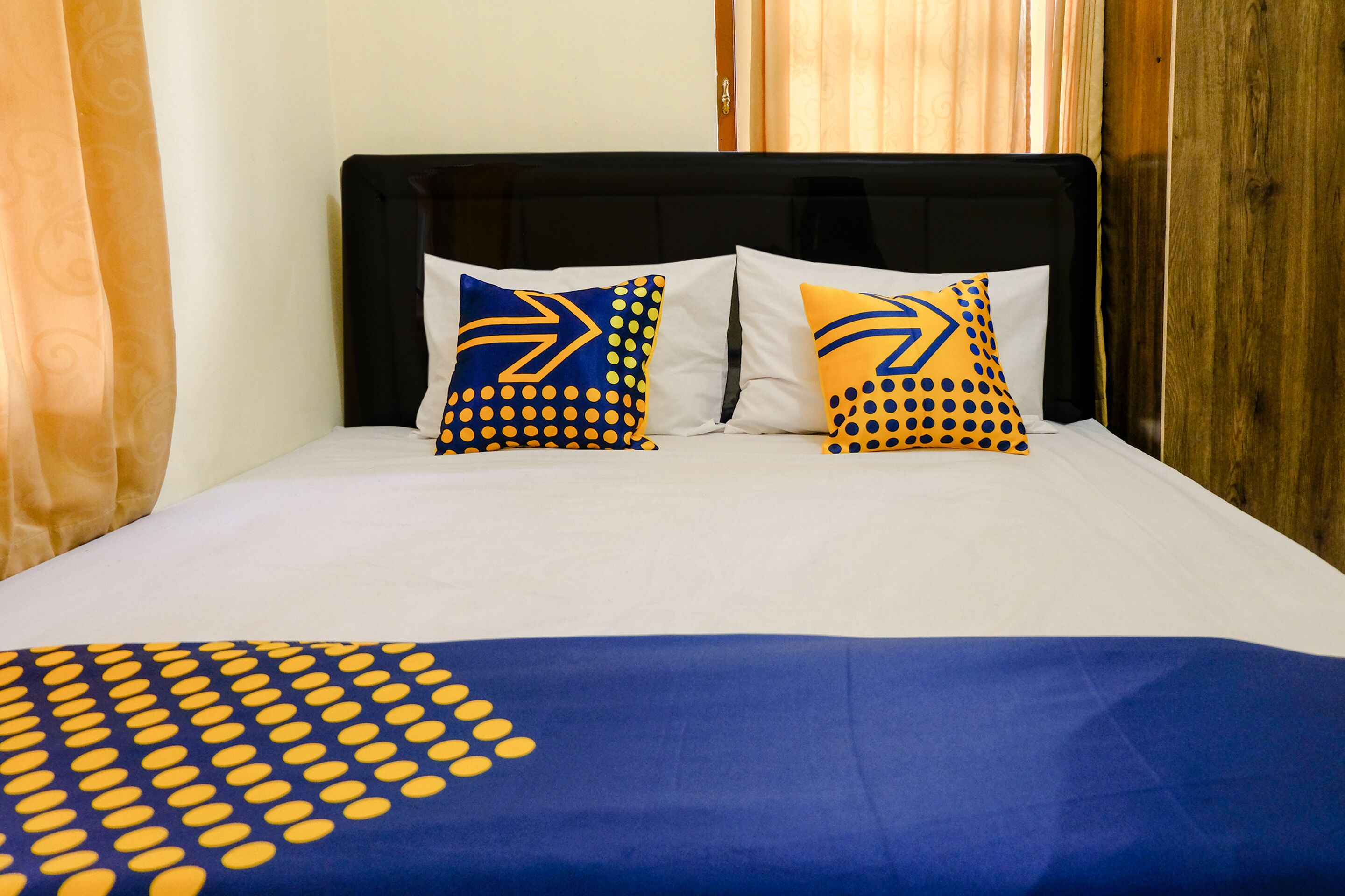 Madani Family Residence Syariah by OYO Rooms