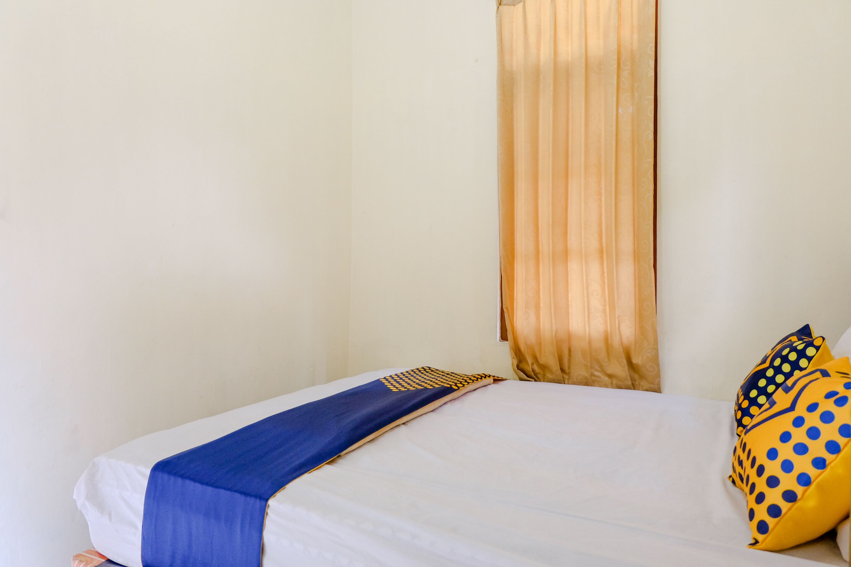 Madani Family Residence Syariah by OYO Rooms