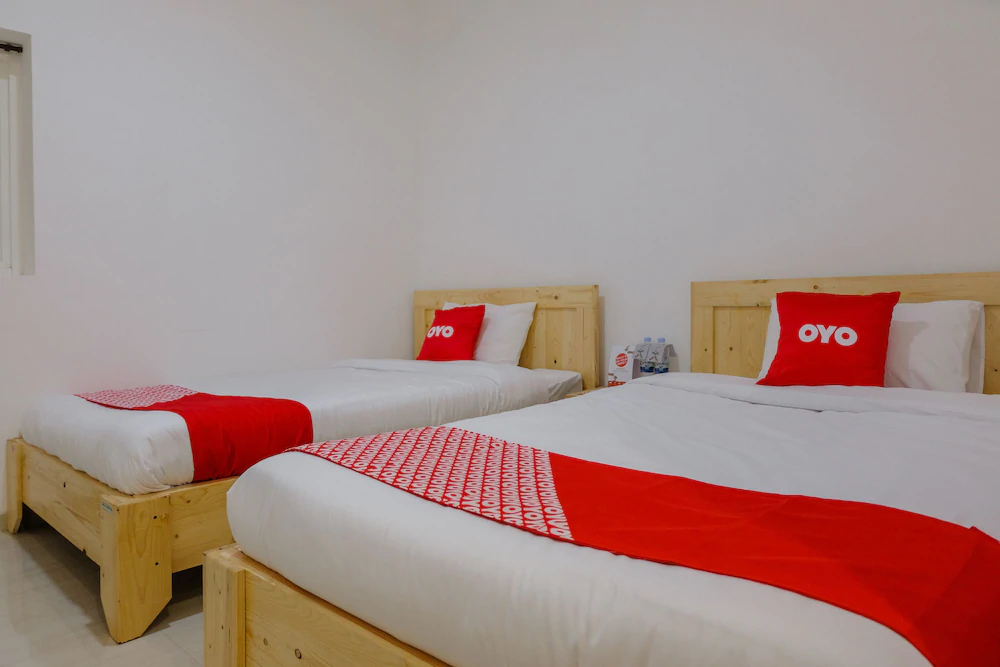 Mahveen Family Residence by OYO Rooms