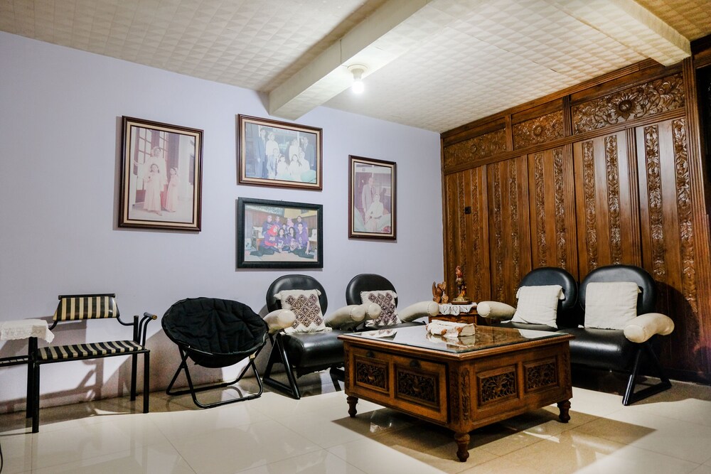 Nabila O Family Residence by OYO Rooms