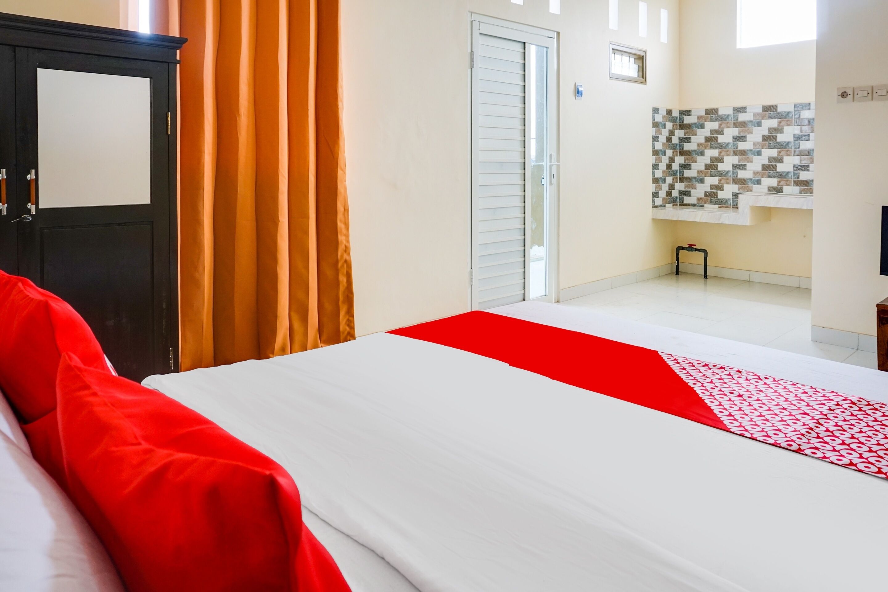 Omah Wijaya Kusuma Syariah by OYO