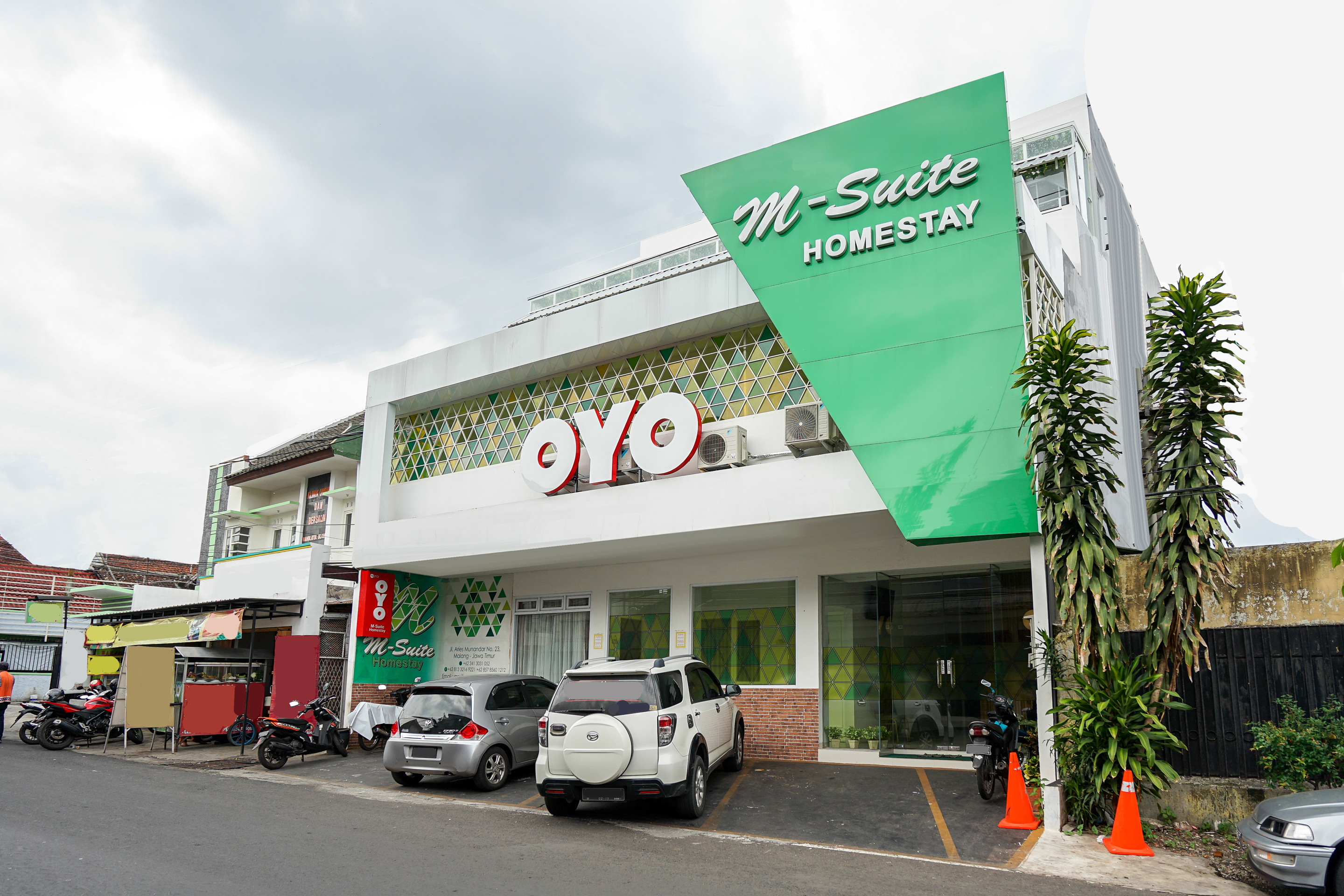 OYO 272 M Suite Homestay