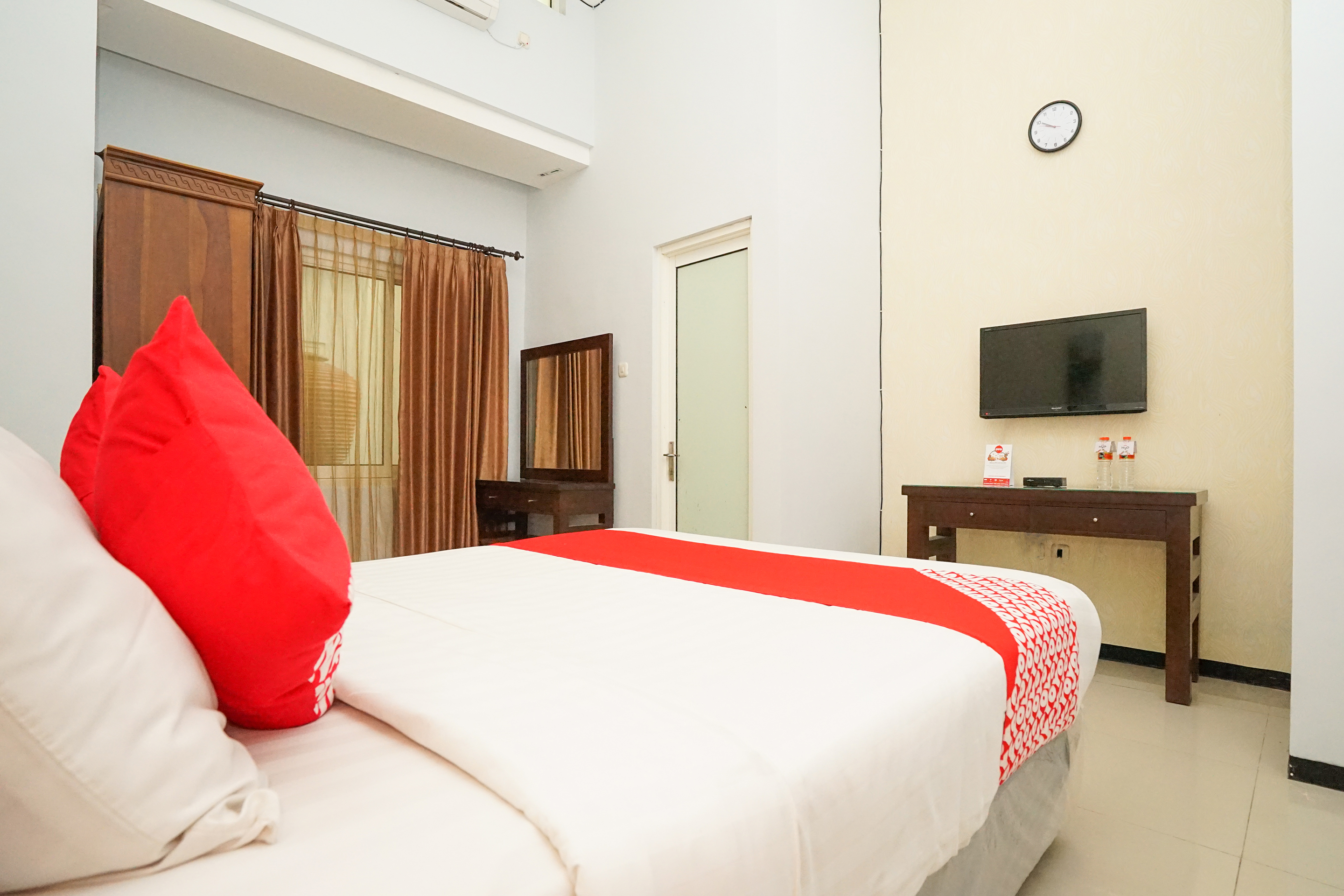 OYO 282 Putri Utari Guest House