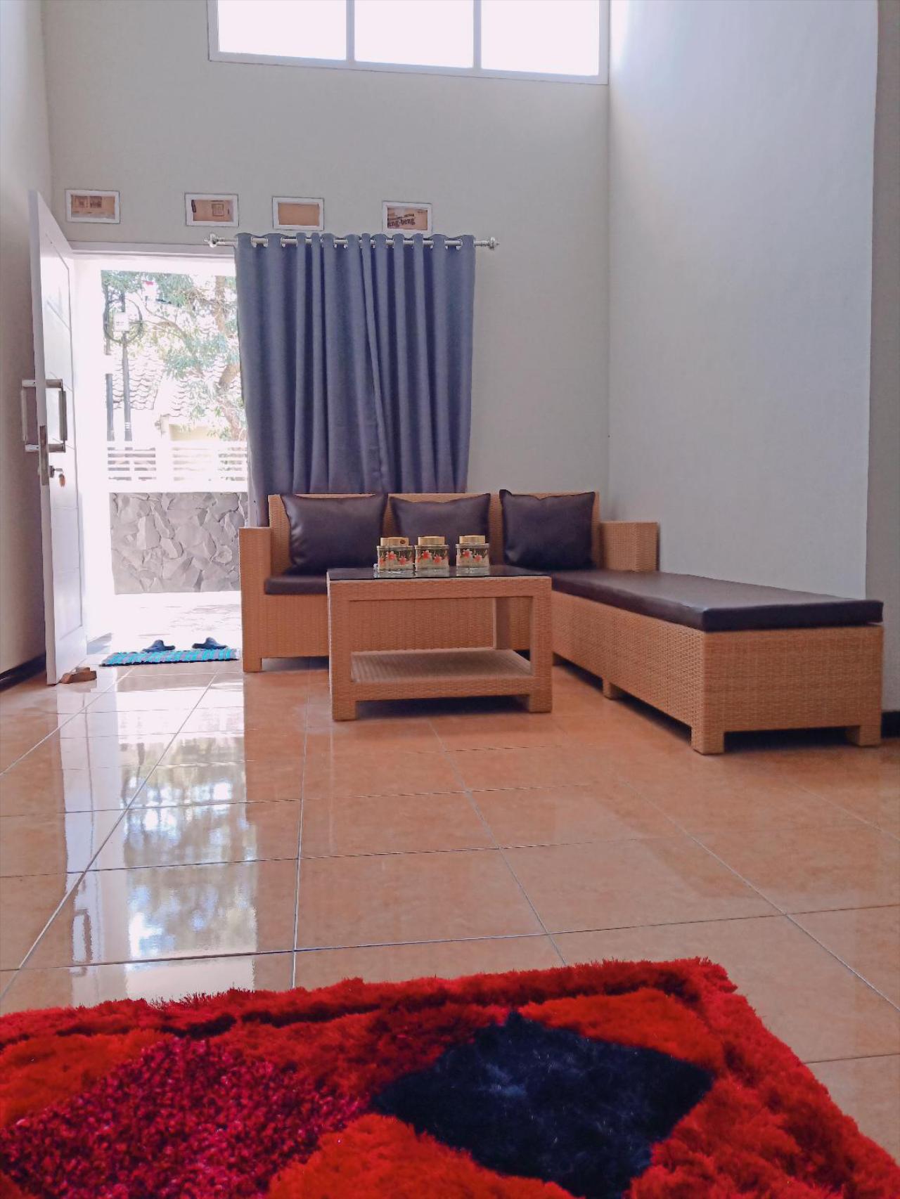 Palmview Homestay Griya Dwiga Malang