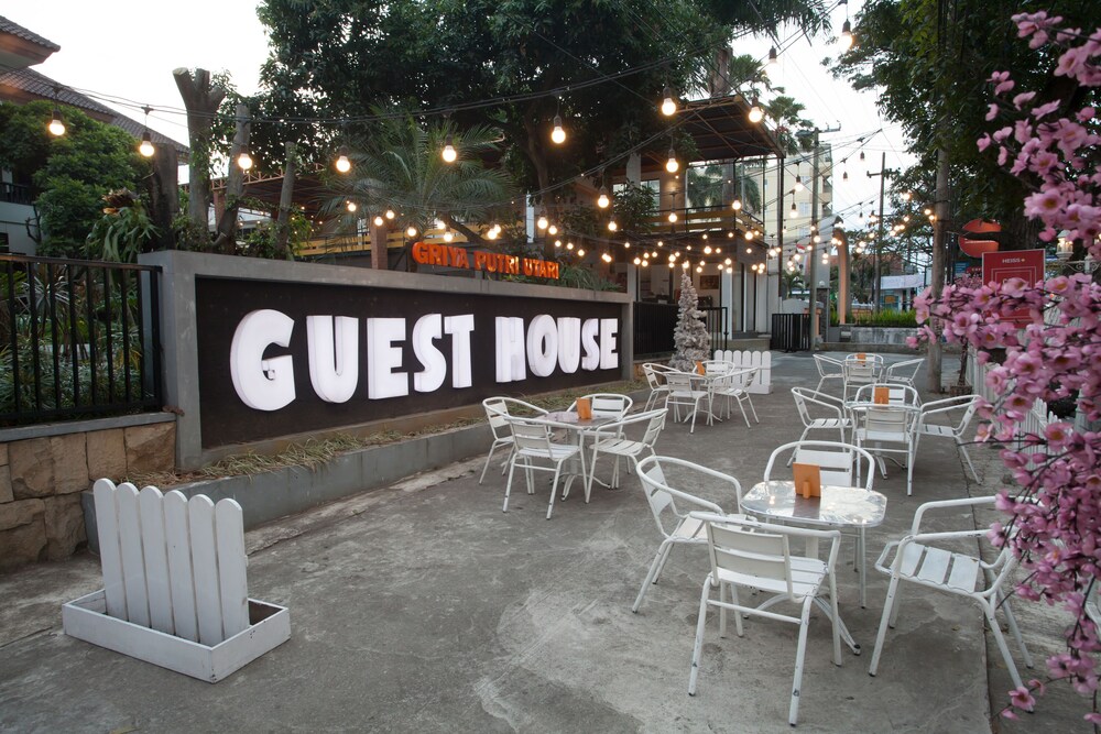 RedDoorz near Taman Rekreasi Sengkaling