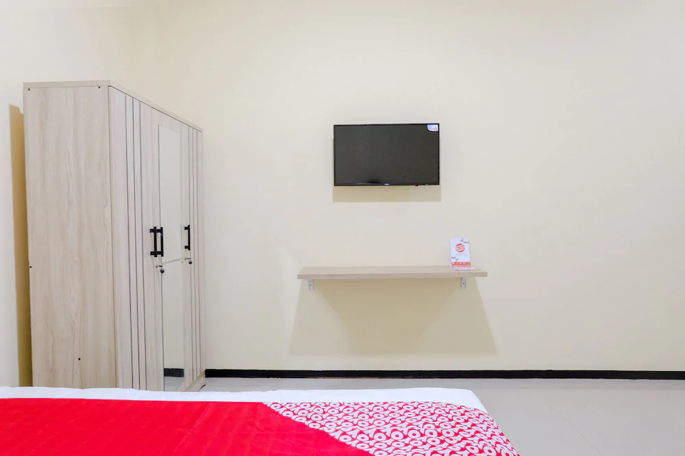 Sm House by OYO Rooms