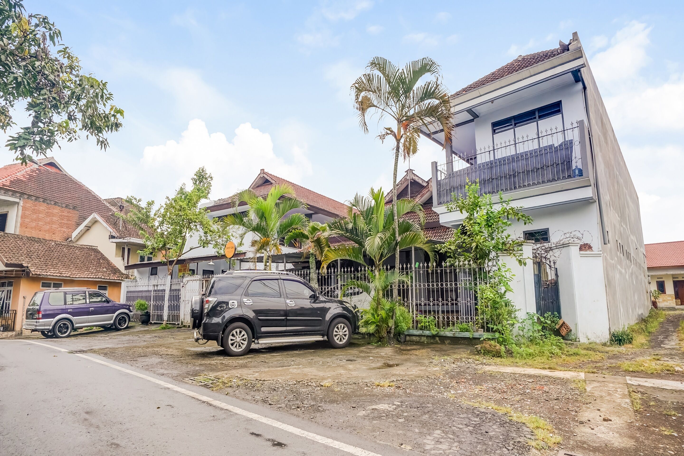 Spot On 90797 Sukun Syariah Homestay