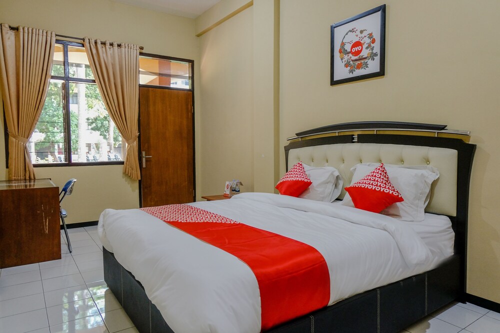 Uniga Malang Family Residence by OYO Rooms