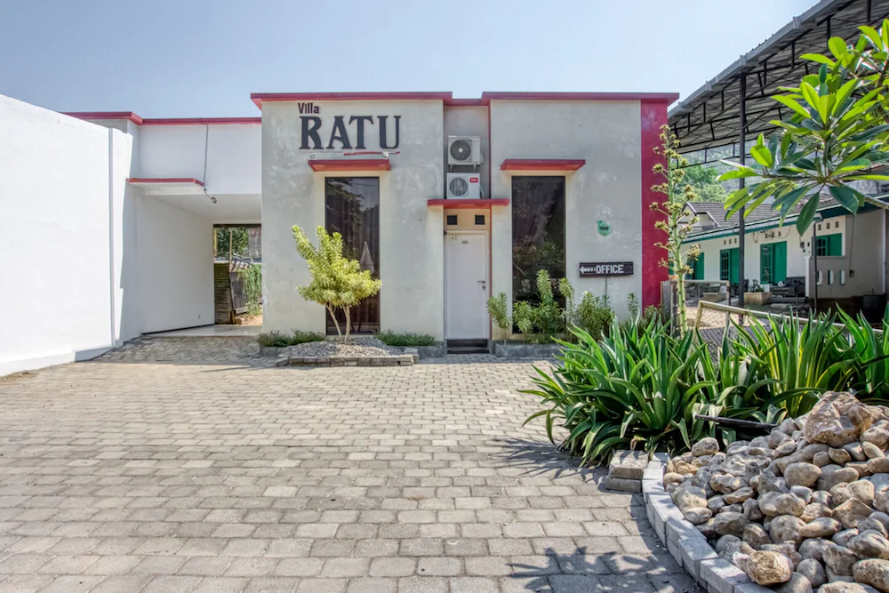 Villa Ratu by RedDoorz