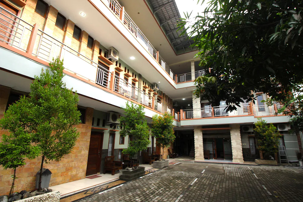 OYO 820 Abad Baru Hotel